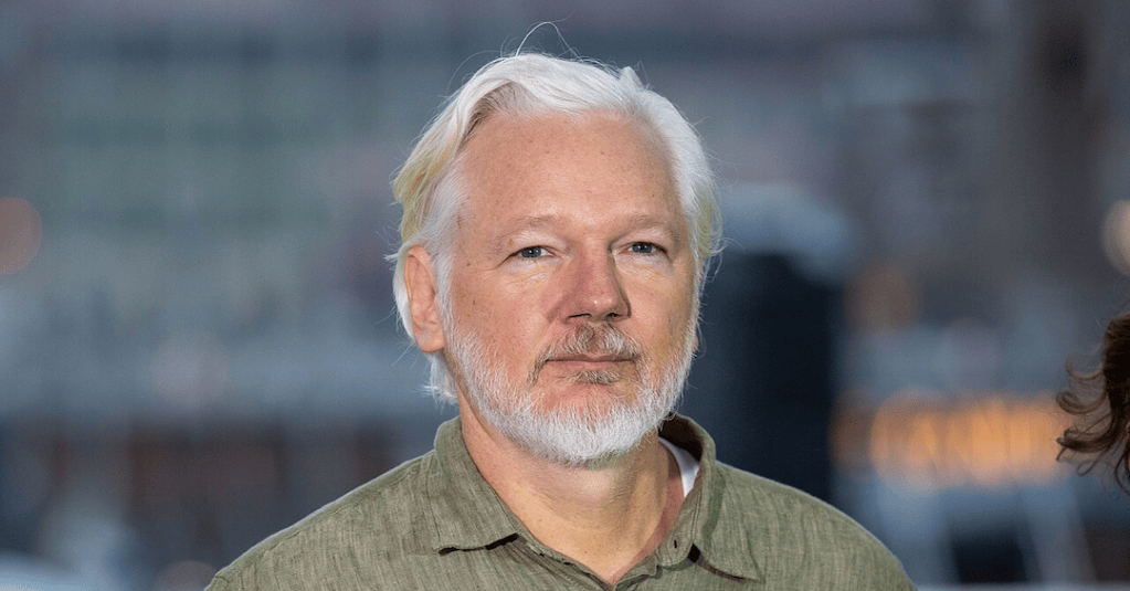 Assange Returns To Public Commentary, And Other&nbsp;Notes
